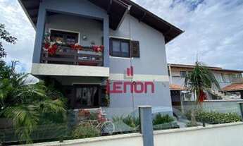 Imagem 2: Belíssima casa, com 03 dormitórios no José Amandio - Bombinhas/SC