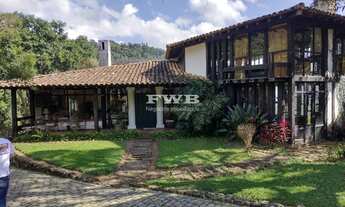 Imagem: TERESÓPOLIS - Casa Padrão - PESSEGUEIROS