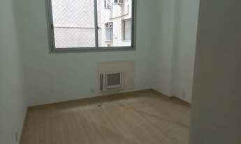 Imagem 4: Apartamento para venda com 80 metros quadrados com 2 quartos em Copacabana - Rio de Janeir