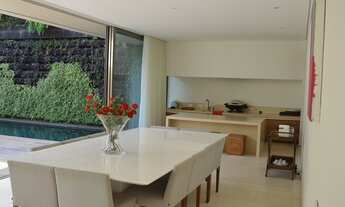 Imagem 2: Casa para venda na praia da Baleia, com piscina privativa, 560 m2 e 4 suítes