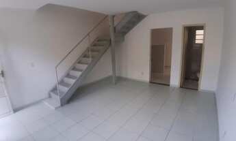 Imagem 3: Casa com 2 quartos (80m2), no KM 32. Local tranquilo. Rua asfaltada