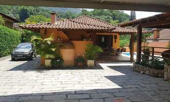 Imagem 2: Casa com 4 quartos perto do Centro com lazer completo e integrado