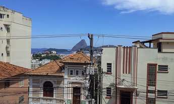 Imagem 3: CASA LINDA ART DECO PARA PESSOAS DE BOM GOSTO / 2 PAVIMENTOS / PRÓXIMO A CHÁCARA DO CÉU