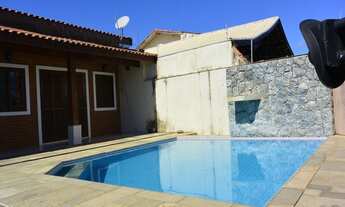 Imagem 3: Casa a venda em Peruíbe com 4 dormitórios e piscina