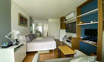 Imagem 3: Quatro Paredes - Vende - SAINT BARTH - 380 metros Sala em 3 ambientes ,4 suítes, 3 vara