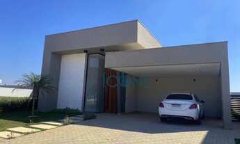 Imagem: Casa com 3 suites com 239 m² por R$ 1.950.000