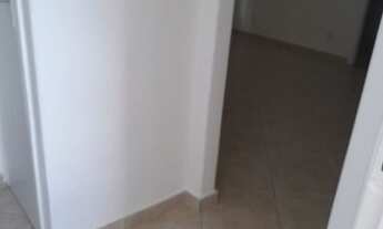 Imagem 5: Sala living 32m², sem mobilia, com garagem