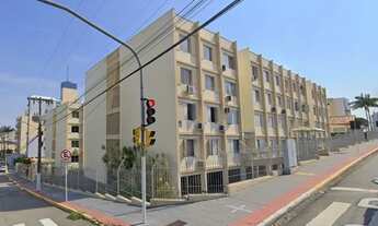 Imagem 2: Apartamento finamente mobiliado com 3 quartos, sedo 1 suíte, e 2 vagas no Estreito, Floria