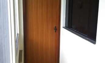 Imagem 3: Alugo Casa Inferior, Bairro São Luiz, 2 Quartos, c/ Blindex e Gesso