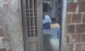 Imagem: Vende-se ou troca uma casa