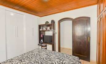 Imagem 3: Casa para venda tem 229 metros quadrados com 3 quartos em Cidade Industrial - Curitiba - P