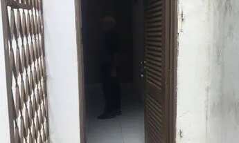 Imagem 2: Alugo quitinete Quarto com aluguel por R$500 /mês