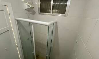 Imagem 7: Apartamento de quarto e sala com piso em porcelanato