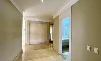 Imagem 2: Casa de condomínio para aluguel possui 484 metros quadrados com 4 quartos