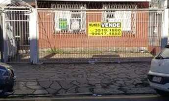 Imagem 2: Casa para venda possui 120 metros quadrados com 3 quartos em Menino Deus - Porto Alegre