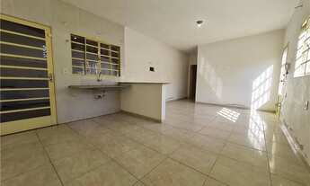 Imagem 1: Casa para venda em Jardim Alvorada de 77.96m² com 1 Quarto