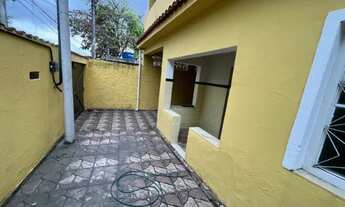 Imagem 2: 2 Casa e 2 Quitinetes a Venda - 320m de Terreno