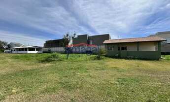 Imagem 2: Terreno com Galpão