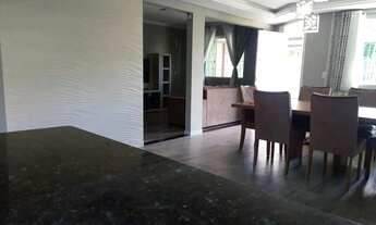 Imagem 3: Imóvel para venda possui 245 metros quadrados com 3 quartos