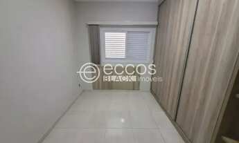 Imagem 11: Casa para aluguel, 3 quartos, 1 suíte, 2 vagas, Alto Umuarama - Uberlândia/MG