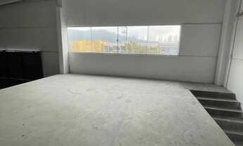 Imagem 5: Locação Comercial - Galpão com 260m² com mezanino - Balneário Camboriú