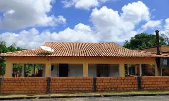 Imagem 3: Casa com terrenão baixou pra vender rápido