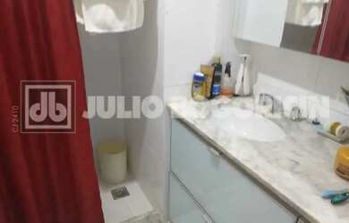 Imagem 11: BOTAFOGO - RUA DONA MARIANA - PRÉDIO COM INFRA TOTAL - PISCINA - SAUNA - PLAY - VARANDA