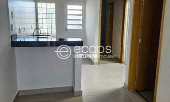 Imagem: Casa à venda, 2 quartos, 1 suíte, 2 vagas