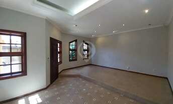 Imagem 3: Casa de rua - / Residencial / Jardim de Lucca