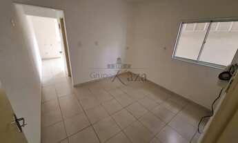 Imagem 2: Oportunidade - Casa - Bosque dos Eucaliptos - 2 Dormitórios - 125m²