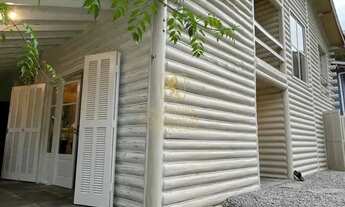 Imagem 5: CASA SAMBAQUI Casa com 4 dormitórios