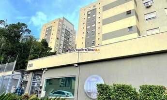 Imagem 2: Apartamento com 02 dormitórios e 01 vaga no Bairro Jardim Carvalho Porto Alegre