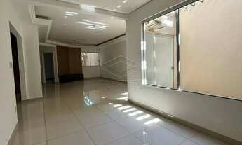 Imagem 4: CASA COM 3 DORMITÓRIOS SENDO 1 SUÍTE. À 1 QUADRA DA AV. NOSSA SENHORA DE FÁTIMA E GUSTAVO