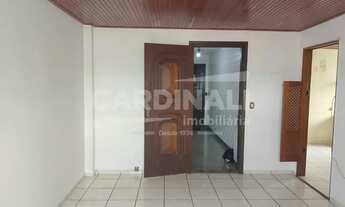 Imagem 2: Apartamento com excelente localização, próximo a supermercados e comércios