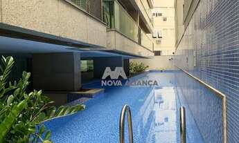 Imagem 2: Residencial alto padrão composto por 2 quartos sendo uma suíte com banheira de hidromassag