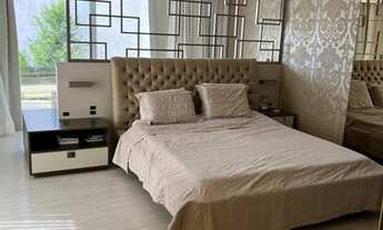 Imagem 4: Casa para venda tem 700 metros quadrados com 5 quartos.