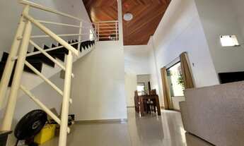 Imagem 6: Casa com 2 pavimentos, 4 quartos (1 suíte) no Condomínio Jardim Espanha