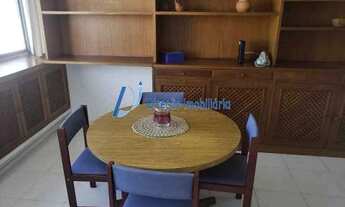 Imagem 3: Leblon - Residencial com serviços - Andar alto - Quarto com armários - Infraestrutura comp