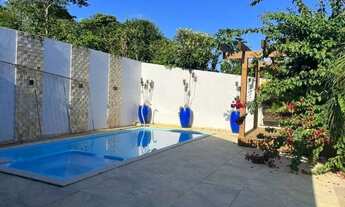 Imagem 6: Casa com piscina e área de festa próxima ao centro