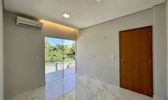 Imagem 6: Casa de condomínio para venda possui 196 metros quadrados com 4 quartos