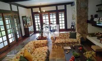 Imagem 6: Casa para venda com 365 metros quadrados com 3 quartos em Bingen - Petrópolis - RJ