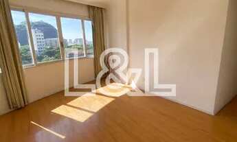 Imagem 2: More em um dos melhores pontos da Tijuca! 3 quartos com vista livre!