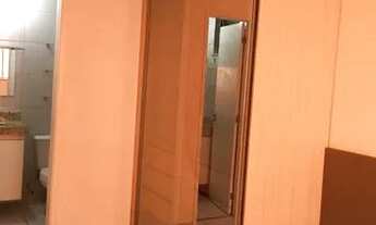 Imagem 4: ALUGO)Apto no Cond. Palmeiras III de 2 quartos Com Armários de 60m² na Av. Andreazza - Sã