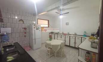 Imagem 4: Casa para Venda em Cabo Frio, Unamar (Tamoios), 4 dormitórios, 1 suíte, 3 banheiros, 4 vag