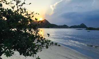 Imagem 2: Restaurante PRAIA DE CHARITAS frente para o mar