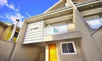 Imagem: Sobrado triplex dentro de condominio