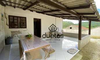 Imagem 7: Casa com três quartos em amplo terreno!