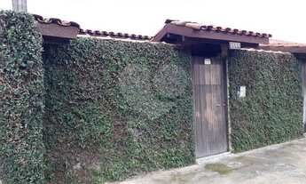 Imagem 2: EXCELENTE CASA Casa com 3 dormitórios