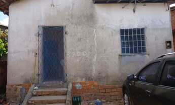 Imagem: Vende-se casa na zona leste