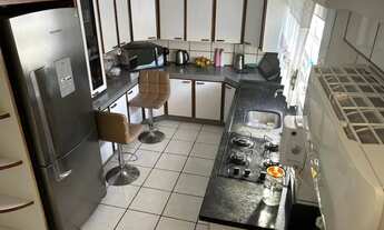 Imagem 6: Casa com 4 quartos em Florianópolis